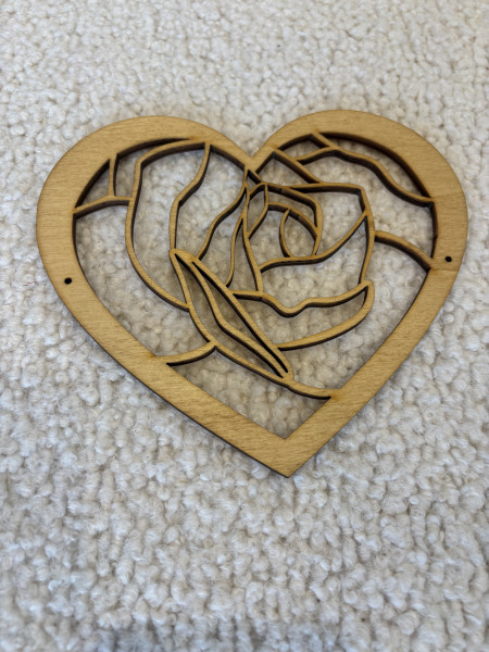 Coeur et rose en bois