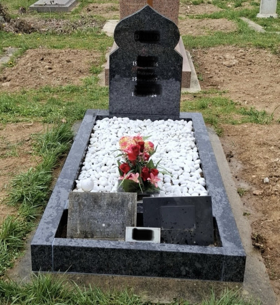 Monument mars 2026 cimetière parisien de Thiais