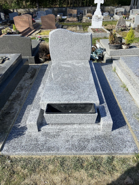 Monument février 2026 à Coupvray